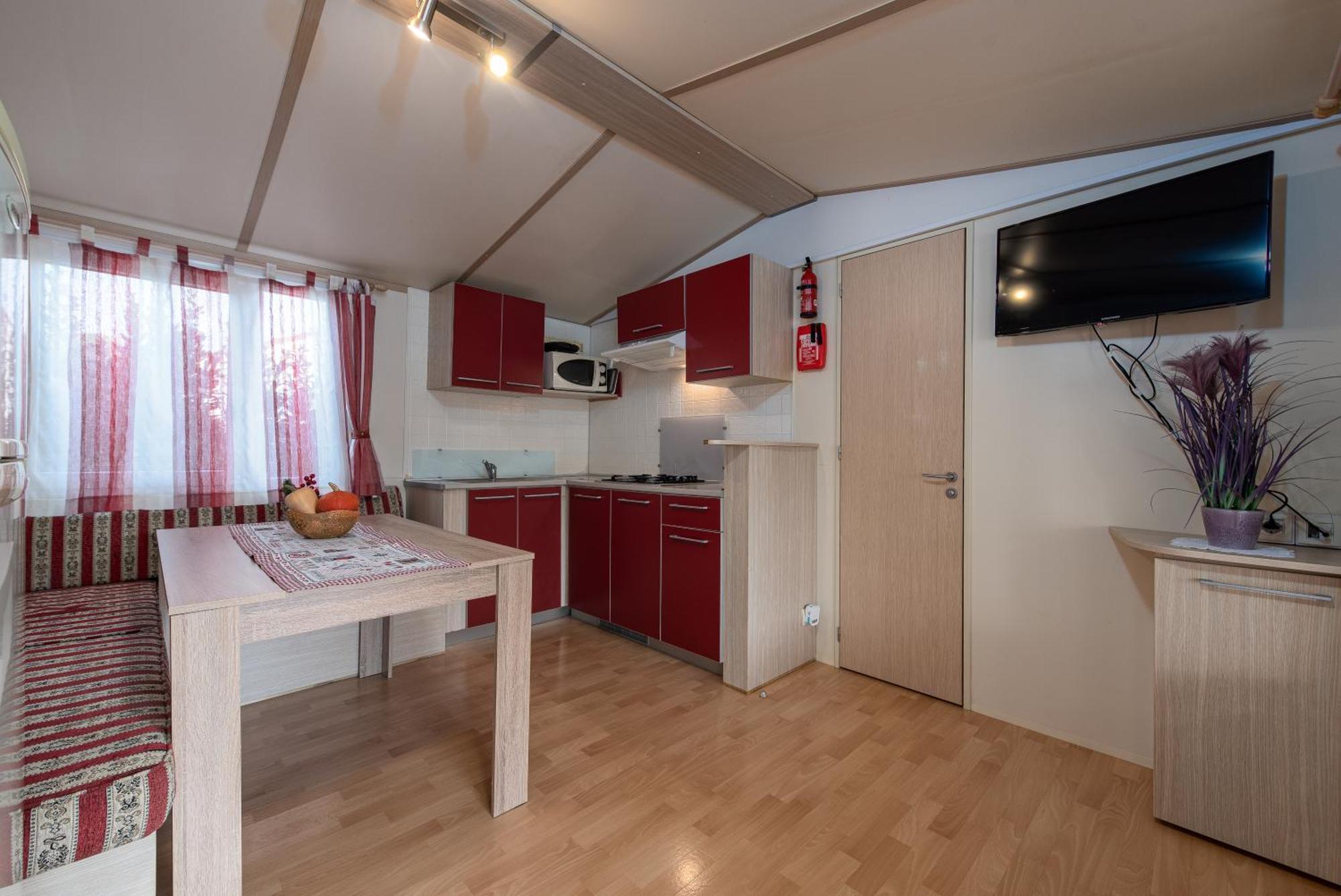 Camp Mrkva Mobile Homes With Pool Sukosan Bilik gambar